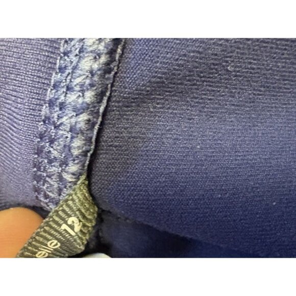 Oiselle Women's Pocket Jogger Running Shorts Navy Blue Size 12 Inseam 8” - Picture 5 of 6